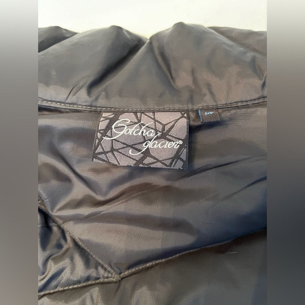 Women’s Gotcha Glacier black Puffer US size small - Picture 3 of 11